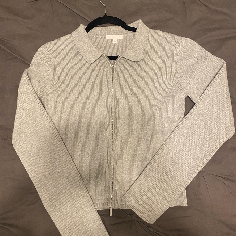 Gray Ribbed Zip-Up Jacket - image 3